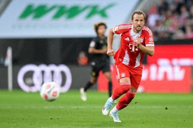 黑白体育直播-凯恩回归赛场，出色防守首场状态亮眼，尤文图斯观众沸腾！的简单介绍