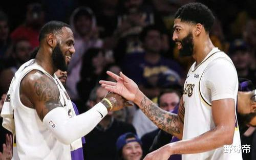 黑白体育直播-浓眉哥在西班牙队比赛中势不可挡，势不可挡引发热议！的简单介绍