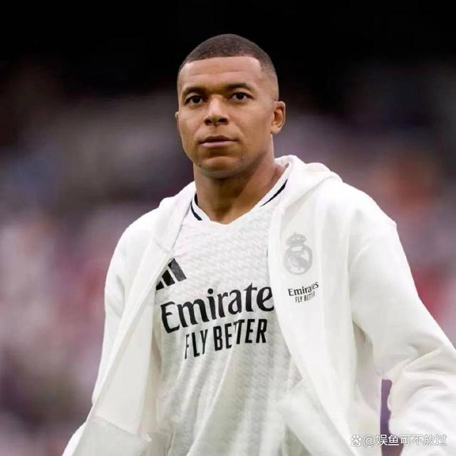 黑白体育直播-包含姆巴佩赛事官方发布惊险取胜新规，美国队争议不断！的词条