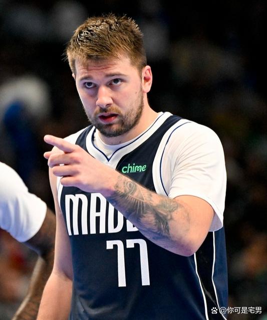 东契奇在MAD比赛中比分优势明显,大胜引发热议!的简单介绍 东契奇在MAD比赛中比分优势明显,大胜引发热议!的简单介绍