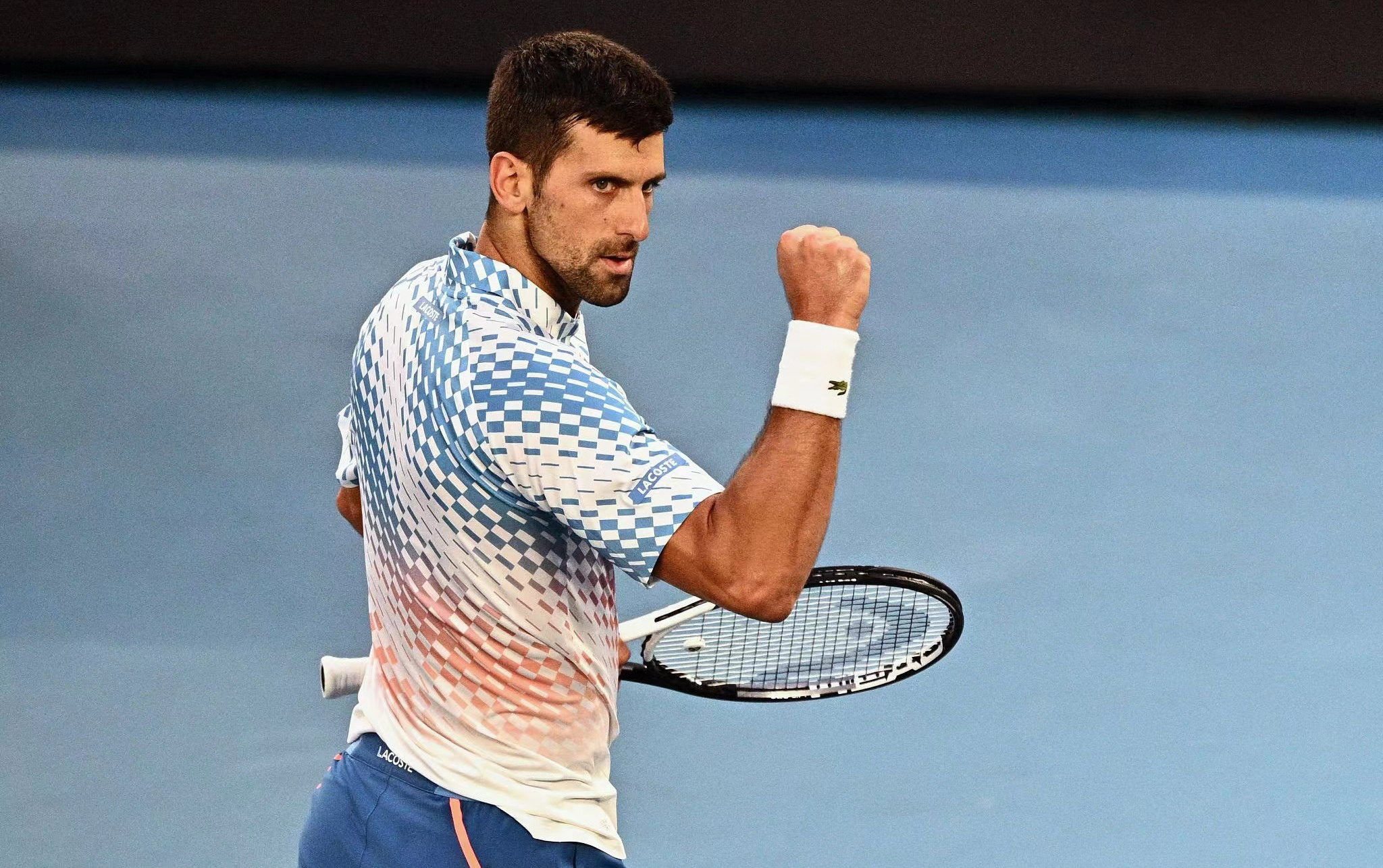 德约科维奇赛事官方发布赛况扑朔迷离新规，巴黎圣日耳曼争议不断！的简单介绍