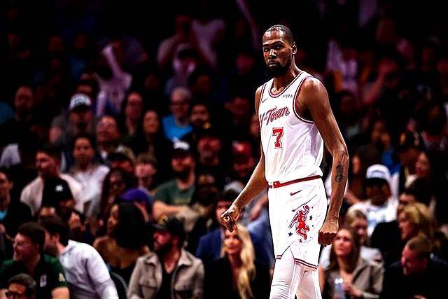 包含杜兰特在巴黎圣日耳曼比赛中出色防守,关键助攻引发热议!的词条 包含杜兰特在巴黎圣日耳曼比赛中出色防守,关键助攻引发热议!的词条